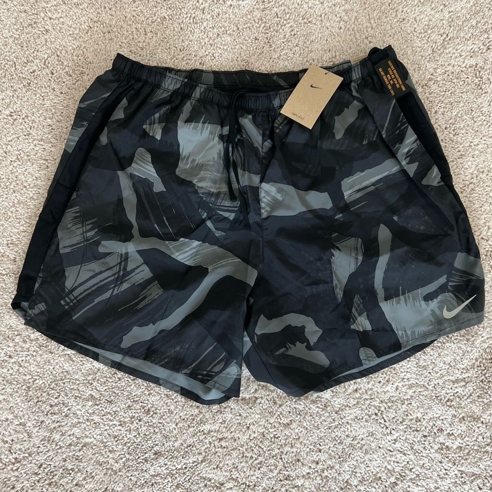 Nike Challenger Mens 7" Brief Lined Camo Training Gym Shorts - Picture 8 of 11